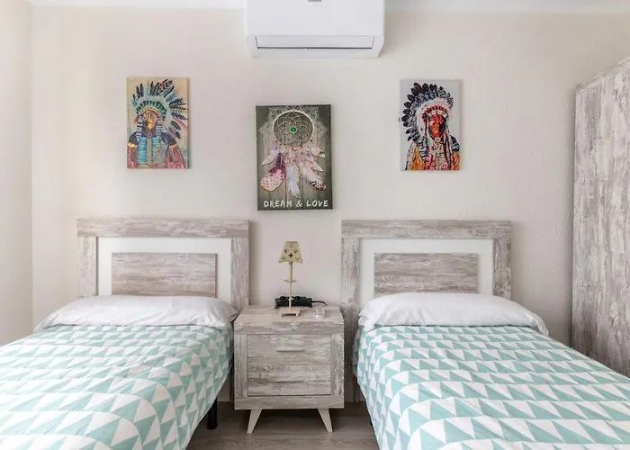 Coqueto Y Luminoso En La Playa De La Arena *