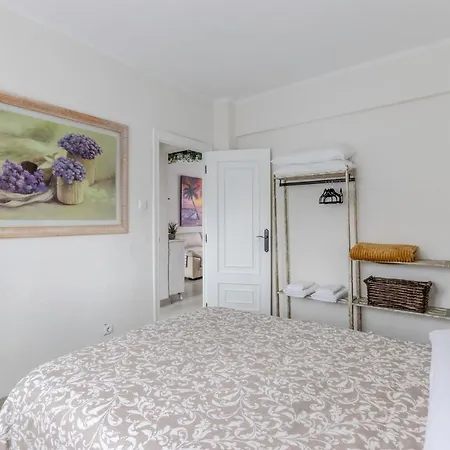 Coqueto Y Luminoso En La Playa De La Arena Apartamento La Arena (Basque Country)