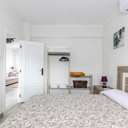 Coqueto Y Luminoso En La Playa De La Arena *