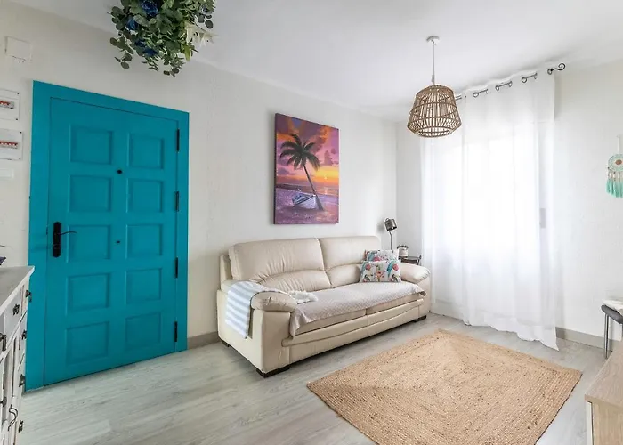 Coqueto Y Luminoso En La Playa De La Arena *